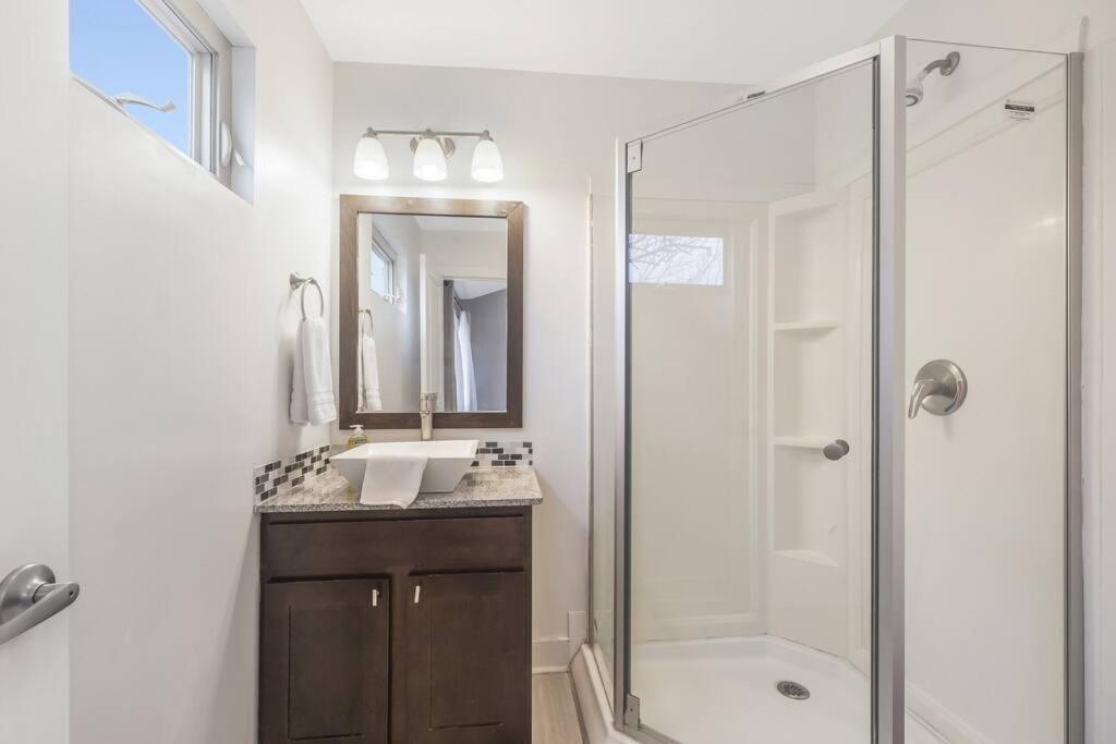 לאפאייט Cozy 2 Bed Townhome Near The Hospital מראה חיצוני תמונה